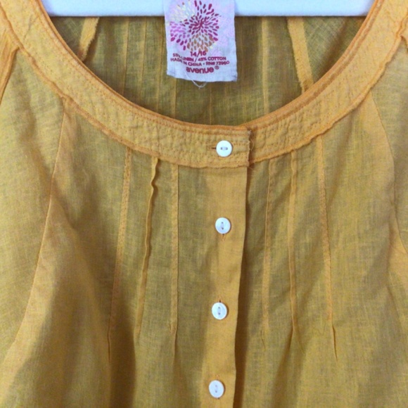 Avenue Women's Yellow Linen Cotton Blend Peasant Blouse Size 14/16 - Picture 3 of 5